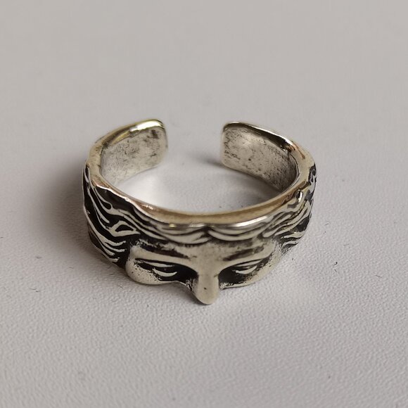 Jewelry - Second-hand women's classic vintage rings